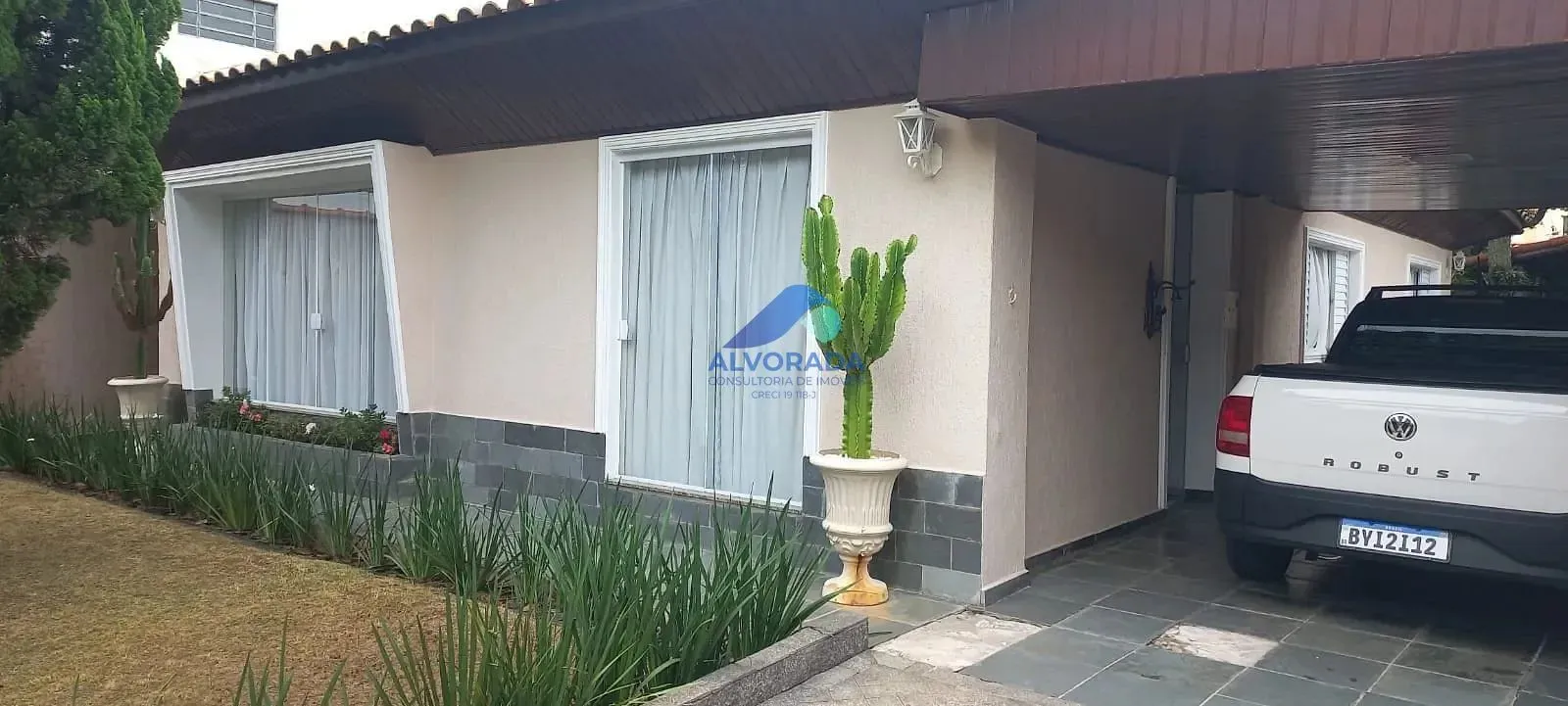 Casa, 5 quartos, 240 m² - Foto 2