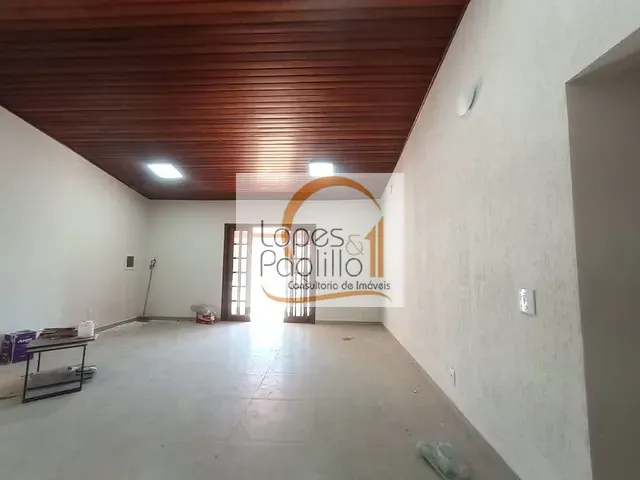 Casa com 347m² 3 quartos e 4 banheiros, para alugar, no bairro Jardim Shangri-Lá em Atibaia