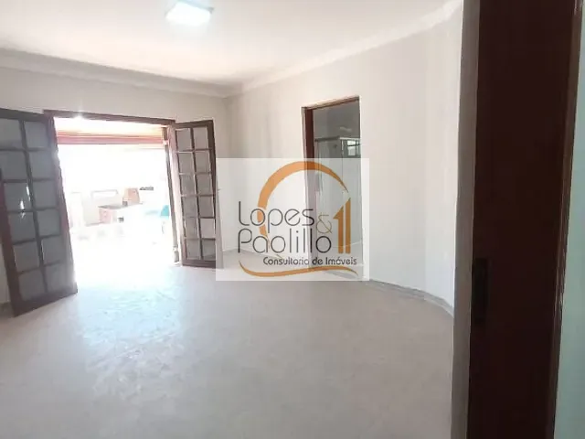 Casa com 347m² 3 quartos e 4 banheiros, para alugar, no bairro Jardim Shangri-Lá em Atibaia