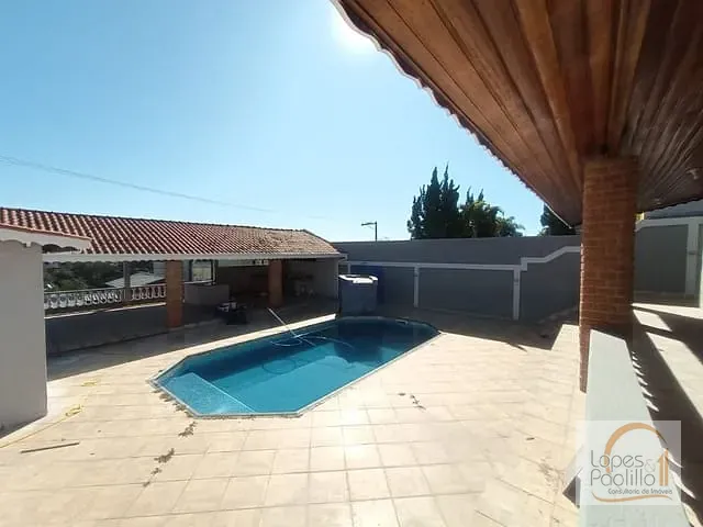 Casa com 347m² 3 quartos e 4 banheiros, para alugar, no bairro Jardim Shangri-Lá em Atibaia