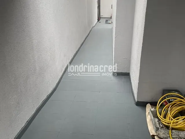 Casa 2 quartos e 2 banheiros, à venda, no bairro Paraíso em Londrina