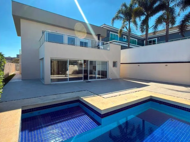 Casa 4 quartos e 5 banheiros, à venda, no bairro Jardim do Golf I em Jandira
