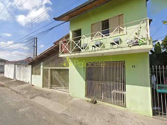 Casa com 584m², à venda, no bairro Parque das Nações em Pindamonhangaba