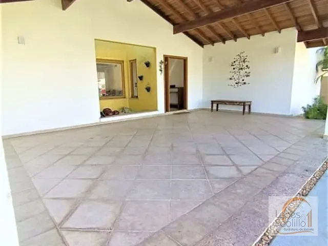 Casa com 659m² 5 quartos e 4 banheiros, à venda, no bairro Condomínio Shamballa II em Atibaia