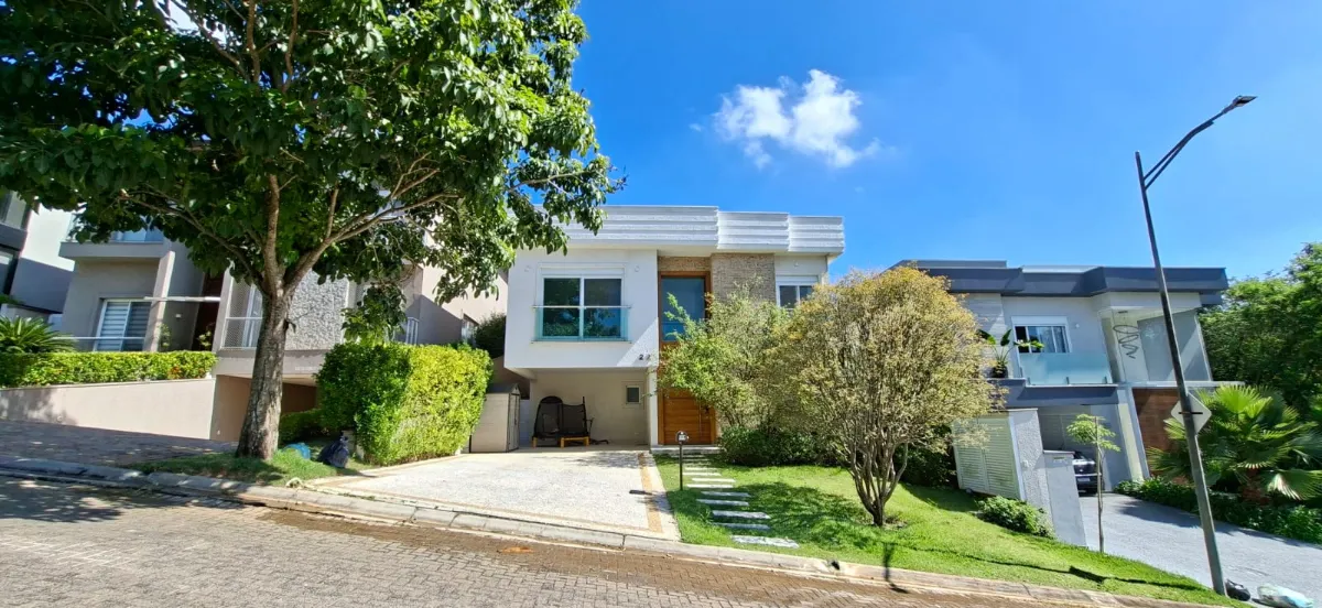Casa no condomínio Residencial Tamboré 11 Terras de Provence para venda com 4 quartos, sendo 4 suítes, 404m²