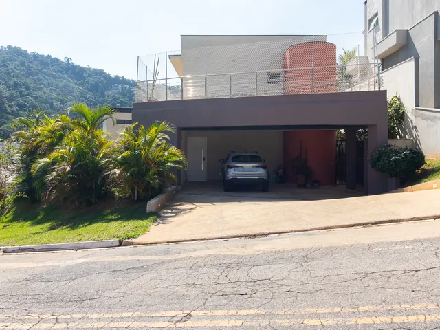 Casa com 390m² 3 quartos e 3 banheiros, à venda, no bairro Alphaville em Santana de Parnaíba
