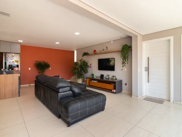 Casa com 390m² 3 quartos e 3 banheiros, à venda, no bairro Alphaville em Santana de Parnaíba