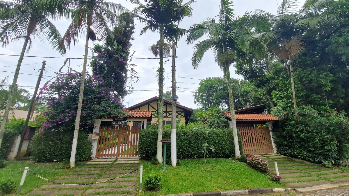 Casa no condomínio Balneário Palmyra para venda com 3 quartos, sendo 1 suíte, 300m²