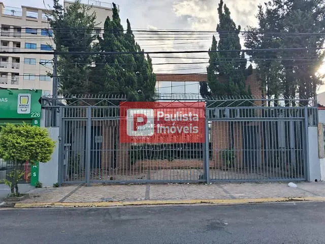 Casa com 200m², para alugar, no bairro Vila Congonhas em São Paulo