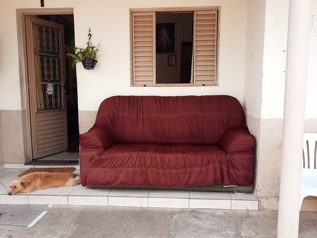 Casa 2 quartos e 1 banheiro, à venda, no bairro Frei Galvão em Potim