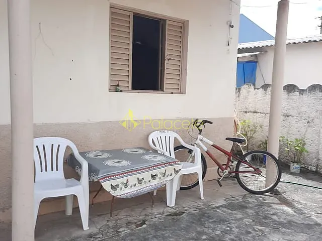Casa 2 quartos e 1 banheiro, à venda, no bairro Frei Galvão em Potim