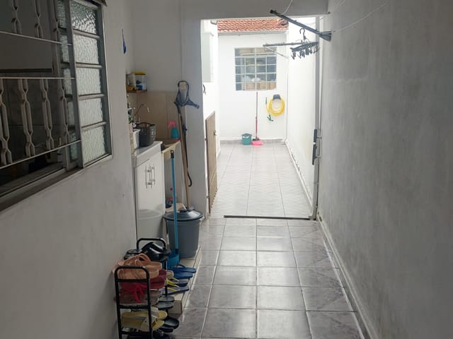 Casa com 150m² 2 quartos e 1 banheiro, à venda, no bairro Jardim Gurilândia em Taubaté
