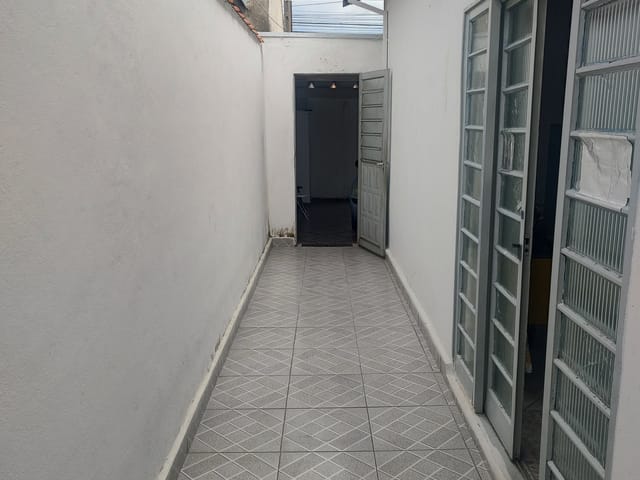 Casa com 150m² 2 quartos e 1 banheiro, à venda, no bairro Jardim Gurilândia em Taubaté