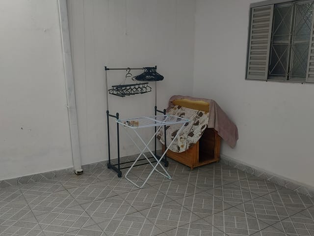 Casa com 150m² 2 quartos e 1 banheiro, à venda, no bairro Jardim Gurilândia em Taubaté
