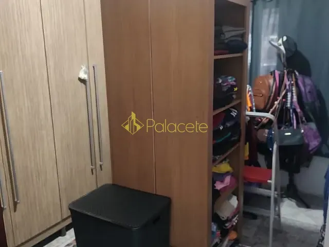 Casa com 150m² 2 quartos e 1 banheiro, à venda, no bairro Jardim Gurilândia em Taubaté