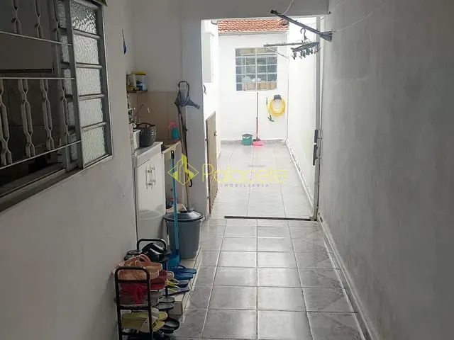 Casa com 150m² 2 quartos e 1 banheiro, à venda, no bairro Jardim Gurilândia em Taubaté