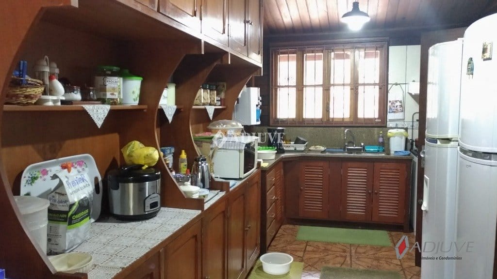 Casa à venda com 3 quartos, 160m² - Foto 3