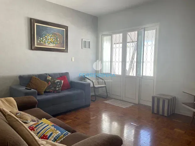 Casa com 250m² 3 quartos e 1 banheiro, à venda, no bairro Conjunto Residencial Vale dos Pinheiros em São José dos Campos