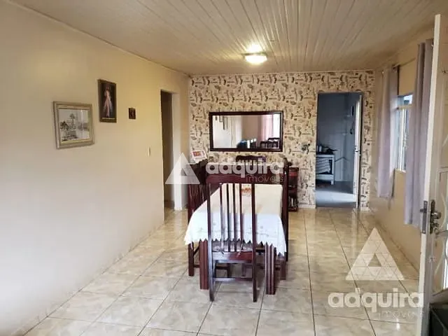 Casa com 240m² 3 quartos e 1 banheiro, à venda, no bairro Nova Rússia em Ponta Grossa