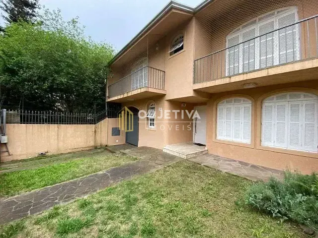 Casa 4 quartos e 5 banheiros, à venda, no bairro Chácara das Pedras em Porto Alegre