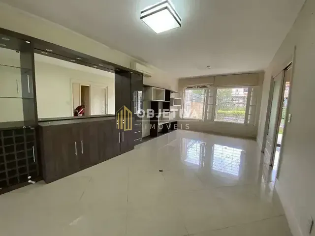 Casa 4 quartos e 5 banheiros, à venda, no bairro Chácara das Pedras em Porto Alegre