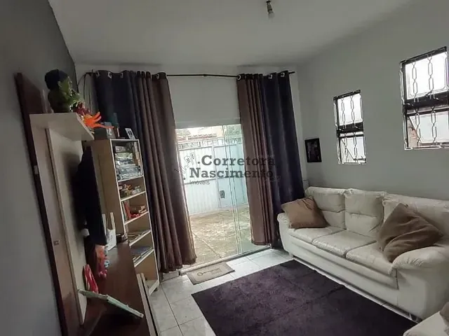 Casa com 145m² 3 quartos e 1 banheiro, à venda, no bairro Cidade Salvador em Jacareí