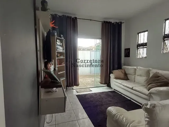 Casa com 145m² 3 quartos e 1 banheiro, à venda, no bairro Cidade Salvador em Jacareí