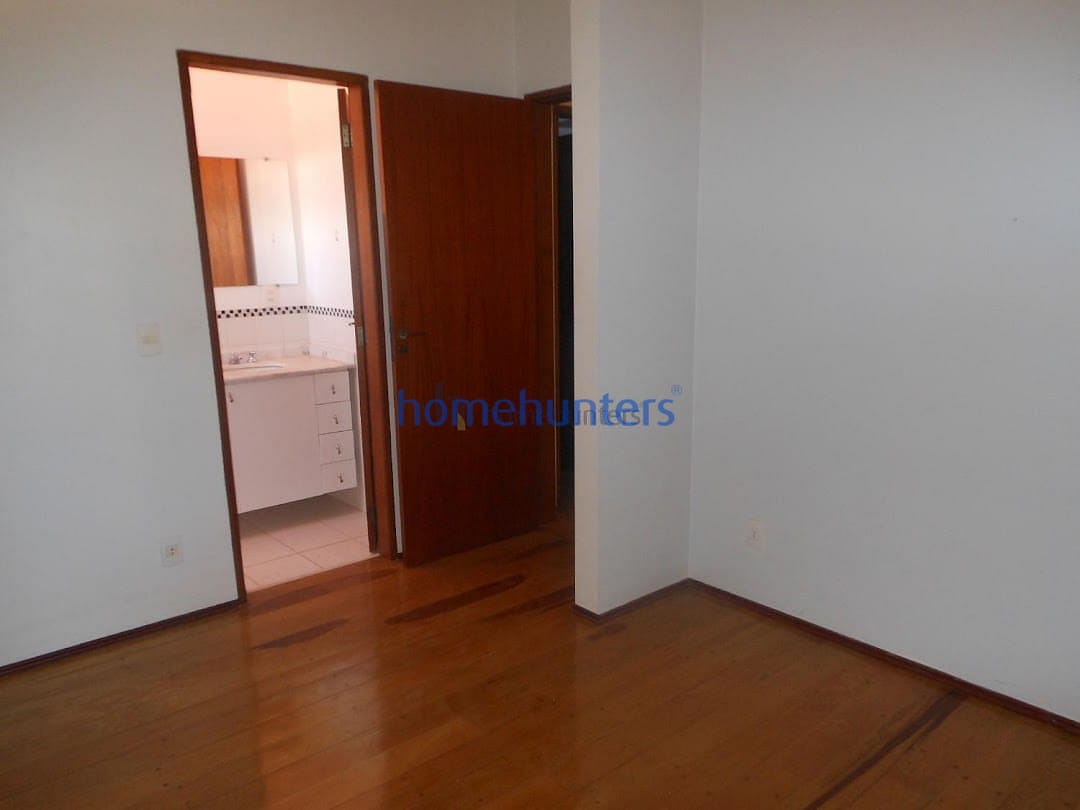 Casa à venda com 3 quartos, 295m² - Foto 31