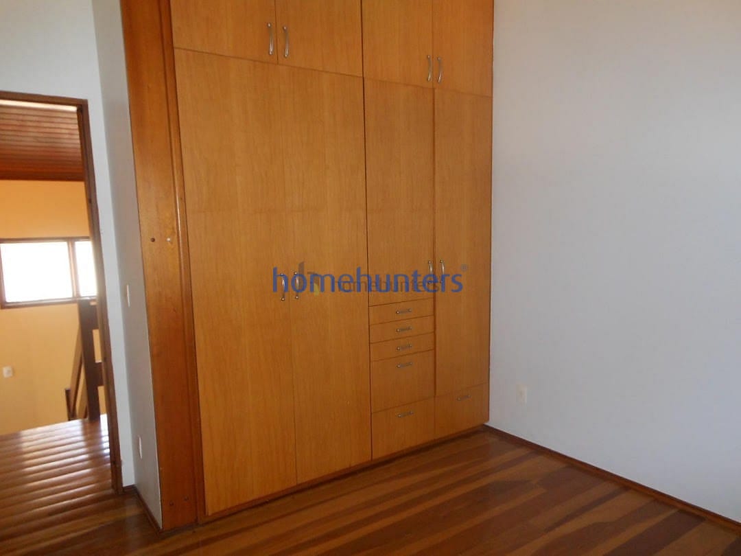 Casa à venda com 3 quartos, 295m² - Foto 11