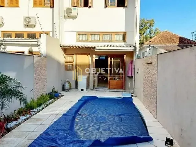 Casa com 227m² 4 quartos e 5 banheiros, à venda, no bairro Partenon em Porto Alegre