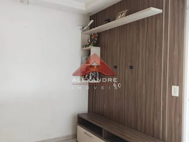 Casa com 150m² 3 quartos e 1 banheiro, à venda, no bairro Vila Industrial em São José dos Campos