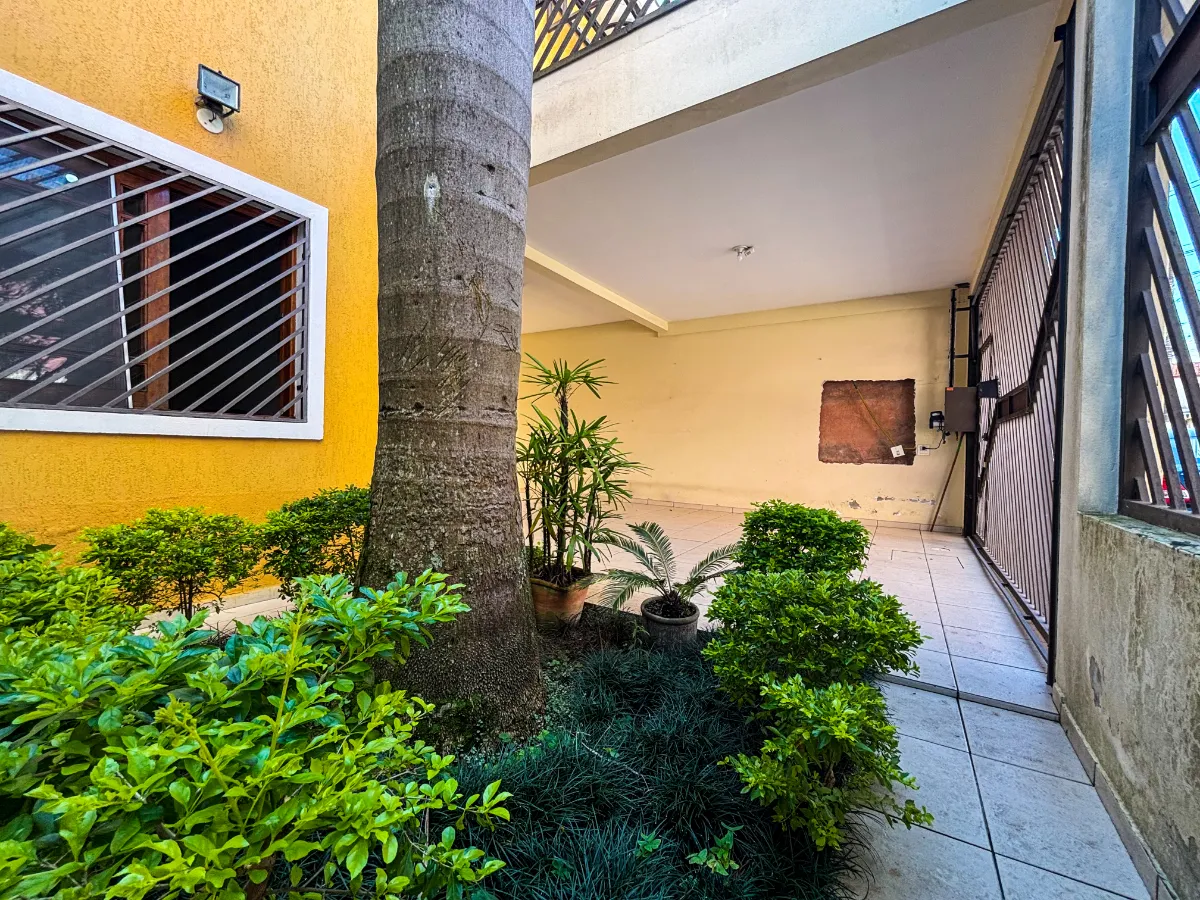 Casa para venda em Jardim Jua com 3 quartos, sendo 1 suíte, 358m²