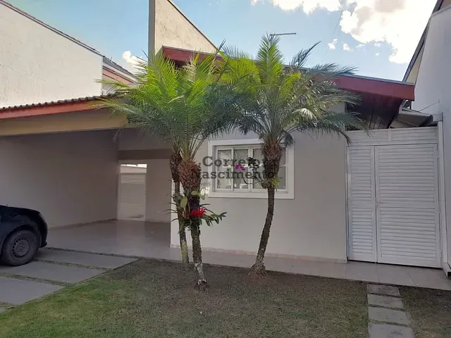 Casa com 250m², à venda, no bairro Jardim Crystal Park em Jacareí