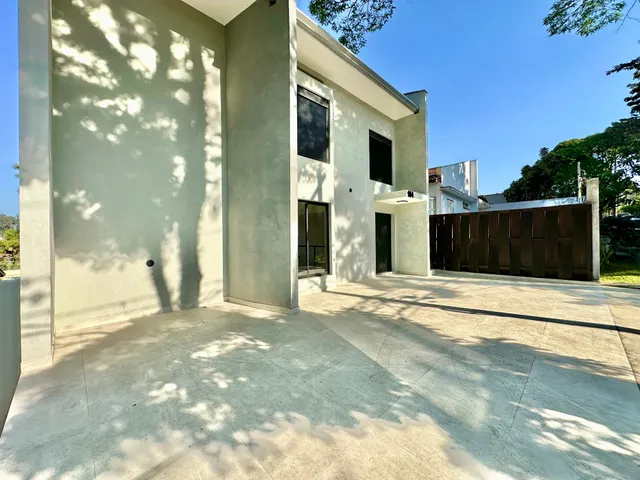 Casa com 403m² 3 quartos e 4 banheiros, à venda ou para alugar, no bairro Pinus Park em Cotia