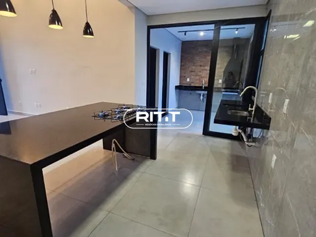 Casa com 200m² 3 quartos e 2 banheiros, à venda, no bairro Loteamento Park Gran Reserve em Indaiatuba