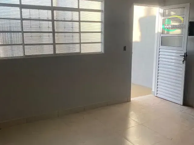 Casa com 130m² 2 quartos e 1 banheiro, à venda, no bairro Jardim Fantinatti (Nova Veneza) em Sumaré