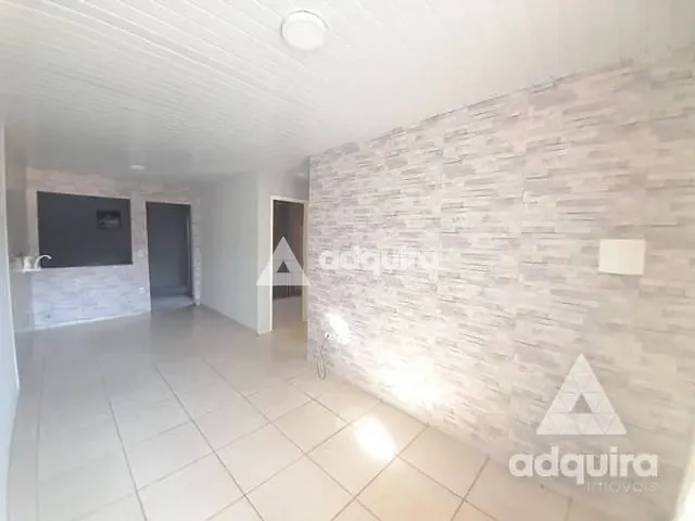 Casa com 91m² 2 quartos e 1 banheiro, à venda, no bairro Cará-cará em Ponta Grossa