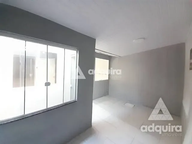 Casa com 91m² 2 quartos e 1 banheiro, à venda, no bairro Cará-cará em Ponta Grossa