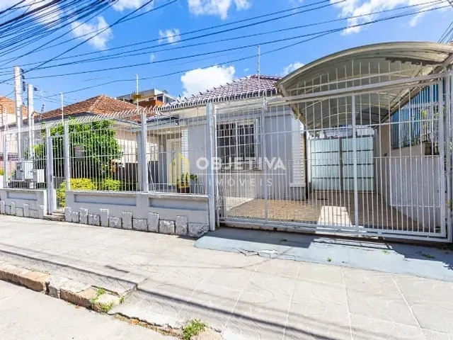 Casa com 255m² 3 quartos e 2 banheiros, à venda, no bairro Azenha em Porto Alegre