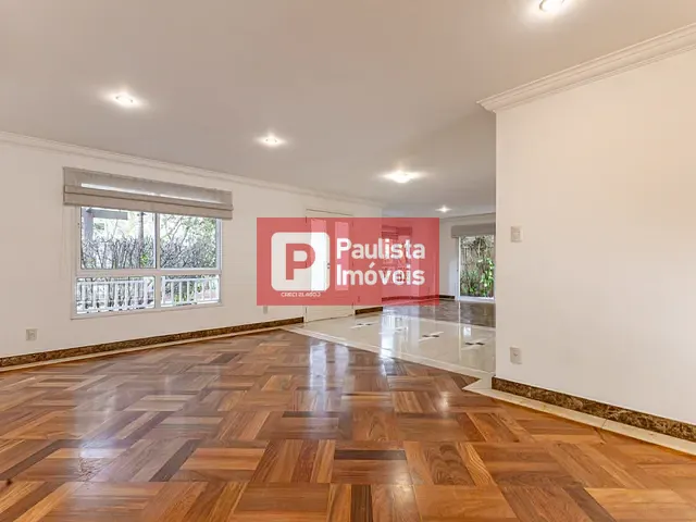 Casa com 568m² 4 quartos e 5 banheiros, à venda, no bairro Jardim Leonor em São Paulo