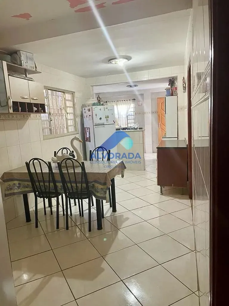 Casa, 3 quartos, 209 m² - Foto 3