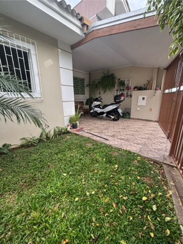 Casa à Venda, próximo ao Lago de Olarias