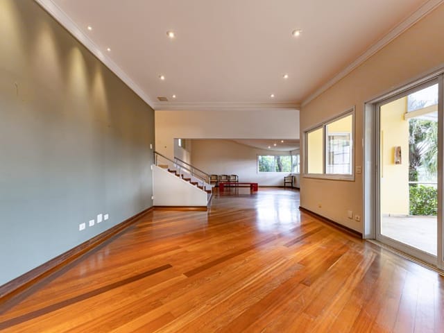 Foto do Casa - Casa de Alto Padrão Próxima ao Hospital Einstein + 4 Suítes e Lazer Completo ao Lado do Paineiras +  Residência Exclusiva com Jardim e Piscina | Paulista Imóveis