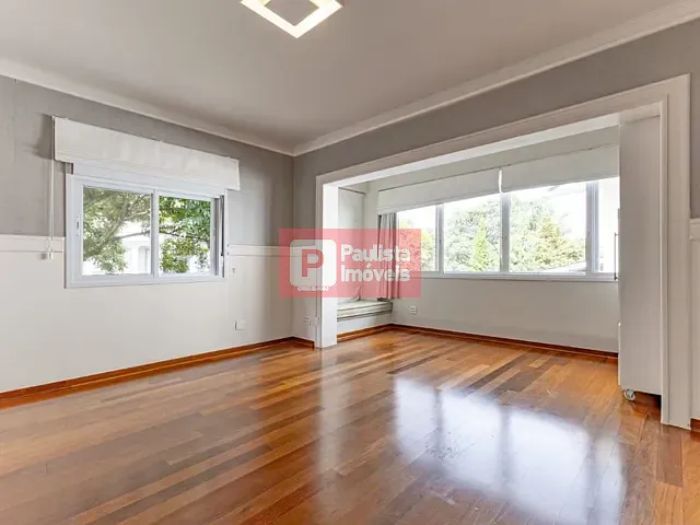 Casa com 754m² 4 quartos e 6 banheiros, à venda, no bairro Jardim Leonor em São Paulo