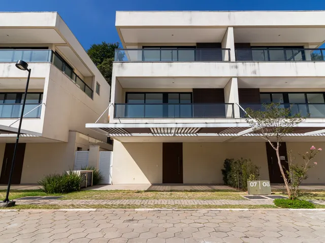 Casa com 220m² 4 quartos e 5 banheiros, à venda, no bairro Tanquinho em Santana de Parnaíba