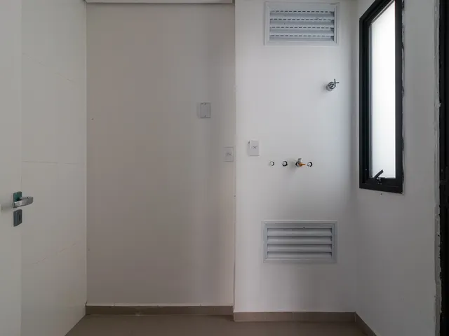 Casa com 220m² 4 quartos e 5 banheiros, à venda, no bairro Tanquinho em Santana de Parnaíba