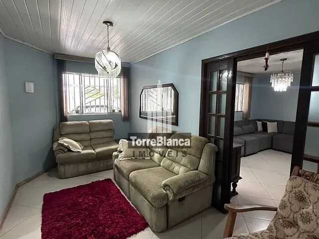 Casa com 396m² 6 quartos e 3 banheiros, à venda, no bairro Ronda em Ponta Grossa