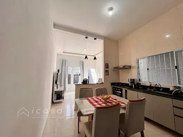 Casa com 125m² 2 quartos e 1 banheiro, à venda, no bairro Vila Menino Jesus em Caçapava