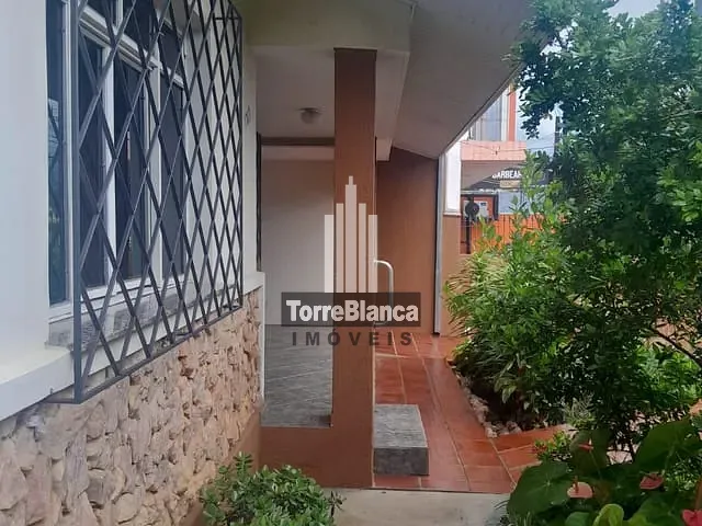 Casa com 418m² 3 quartos e 1 banheiro, à venda, no bairro Oficinas em Ponta Grossa