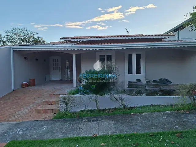 Casa 3 quartos e 3 banheiros, à venda, no bairro Urbanova I em São José dos Campos